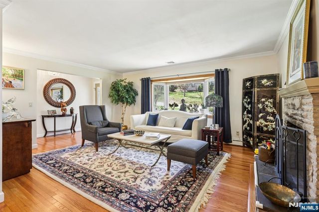 191 Hillcrest Avenue, Hawthorne, NJ 07506