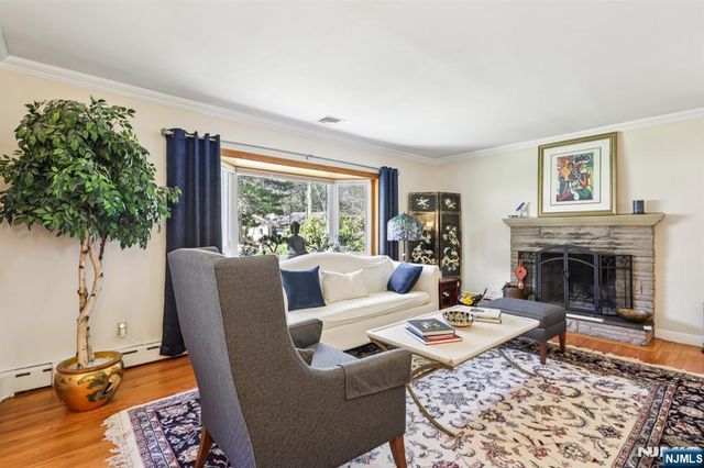 191 Hillcrest Avenue, Hawthorne, NJ 07506
