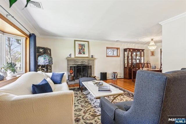 191 Hillcrest Avenue, Hawthorne, NJ 07506