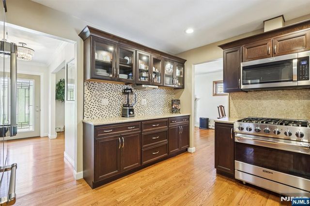 191 Hillcrest Avenue, Hawthorne, NJ 07506