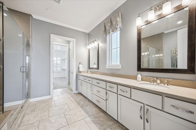 827 Dunleigh Meadows Lane Lane, Houston, TX 77055