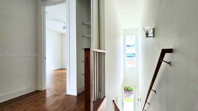 460 NE 35th Ct 5, Oakland Park, FL 33334