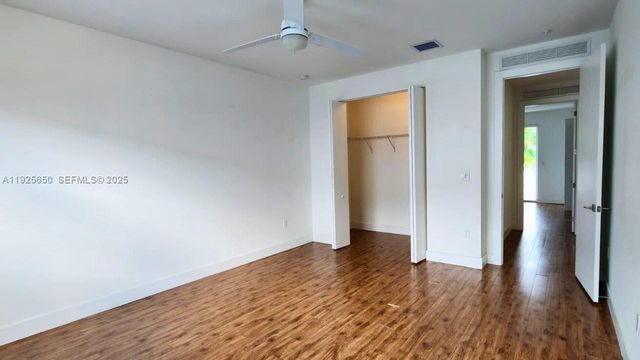 460 NE 35th Ct 5, Oakland Park, FL 33334