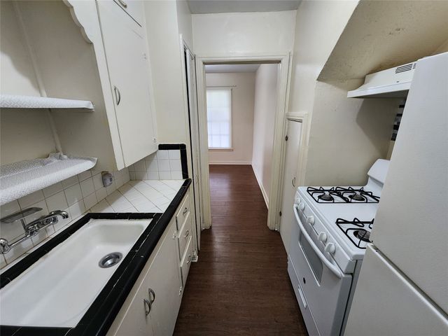 3700 Meadowbrook Drive, Fort Worth, TX 76103