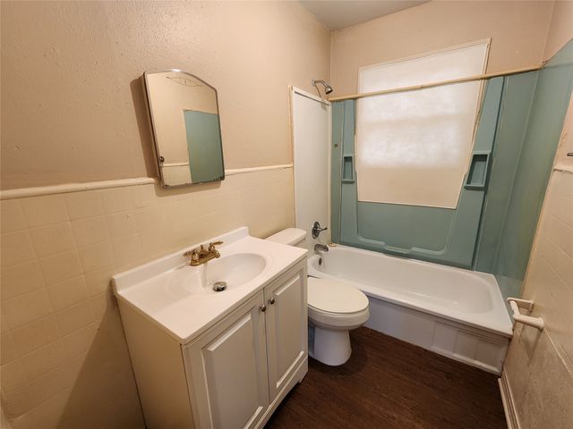 3700 Meadowbrook Drive, Fort Worth, TX 76103