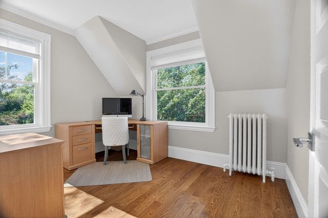 33 Linden Street, Wellesley, MA 02482