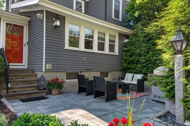 33 Linden Street, Wellesley, MA 02482