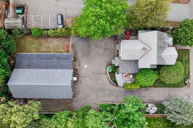 33 Linden Street, Wellesley, MA 02482