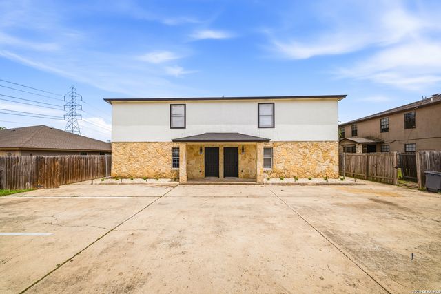 7664 Oak Chase, San Antonio, TX 78239