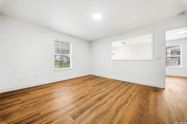 7664 Oak Chase, San Antonio, TX 78239