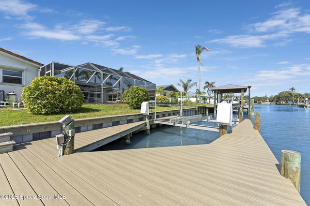 113 Holiday Lane, Cocoa Beach, FL 32931