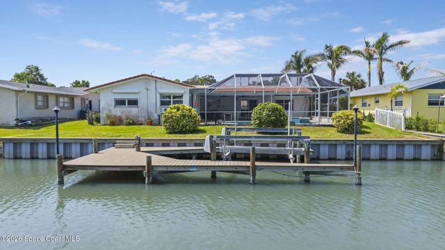113 Holiday Lane, Cocoa Beach, FL 32931