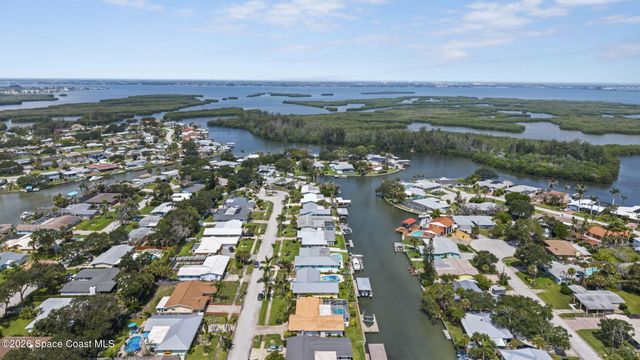 113 Holiday Lane, Cocoa Beach, FL 32931