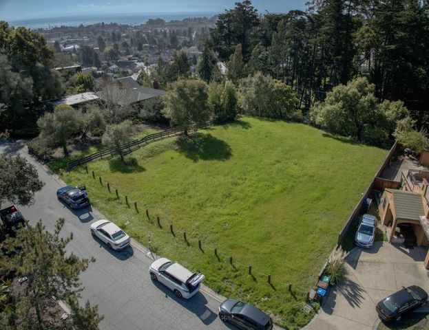 112 Hillcrest Terrace, Santa Cruz, CA 95060