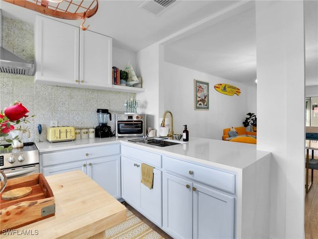 9831 Alabama ST 5, Bonita Springs, FL 34135