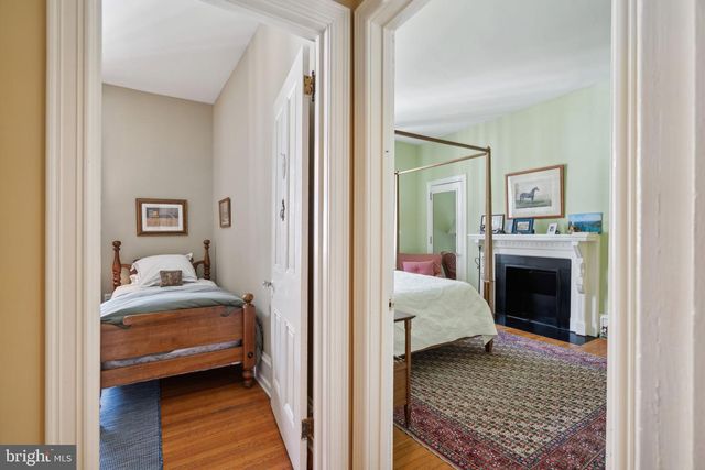 2212 SAINT JAMES PL, Philadelphia, PA 19103