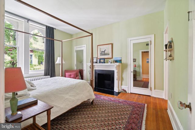 2212 SAINT JAMES PL, Philadelphia, PA 19103