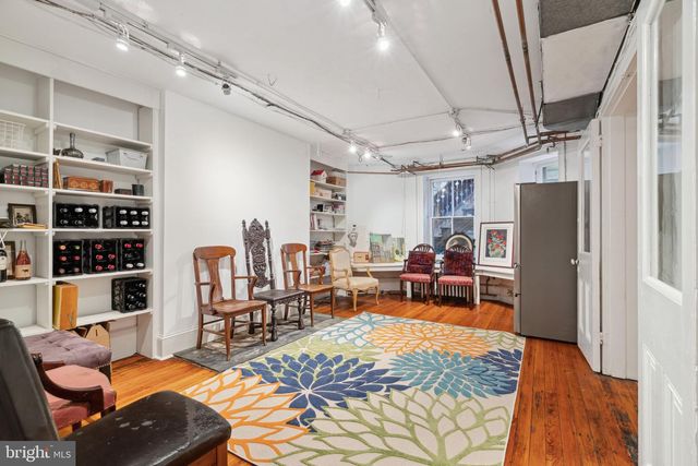 2212 SAINT JAMES PL, Philadelphia, PA 19103