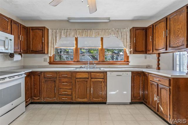 416 Locust Street, Desloge, MO 63601