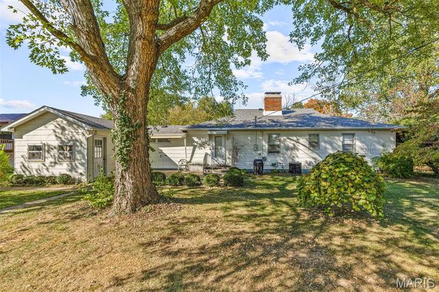 416 Locust Street, Desloge, MO 63601