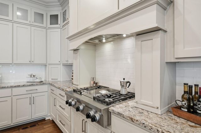 28 Accadia Court, Little Rock, AR 72223