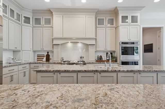 28 Accadia Court, Little Rock, AR 72223