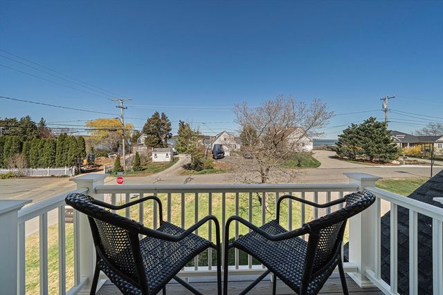 53 Shore Dr, Kingston, MA 02364