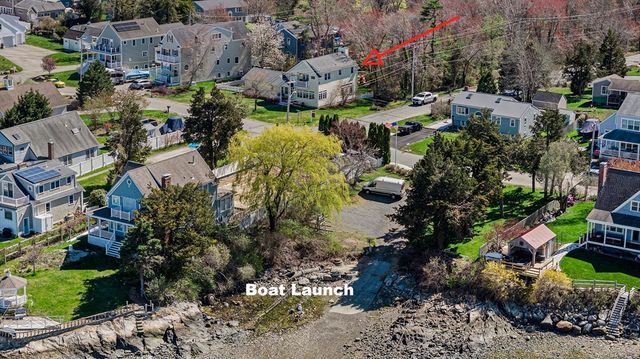 53 Shore Dr, Kingston, MA 02364