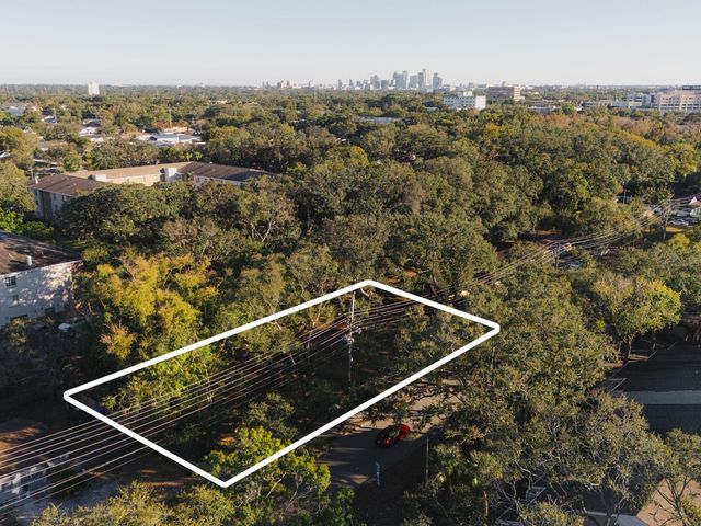 4913 N MACDILL AVENUE, Tampa, FL 33614