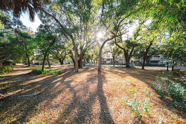 4913 N MACDILL AVENUE, Tampa, FL 33614