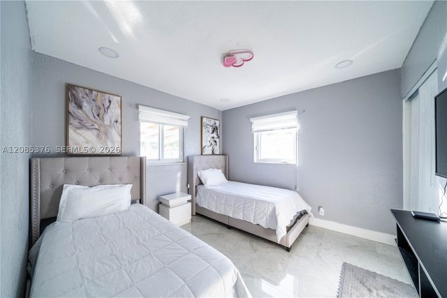 1650 SW 63rd Ter, North Lauderdale, FL 33068