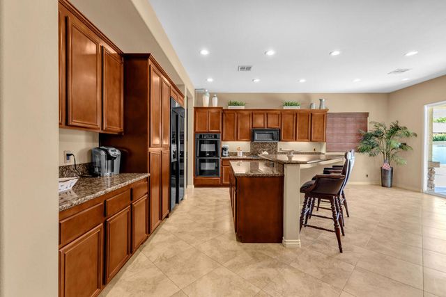 57730 Cantata Drive, La Quinta, CA 92253