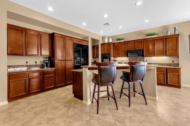 57730 Cantata Drive, La Quinta, CA 92253