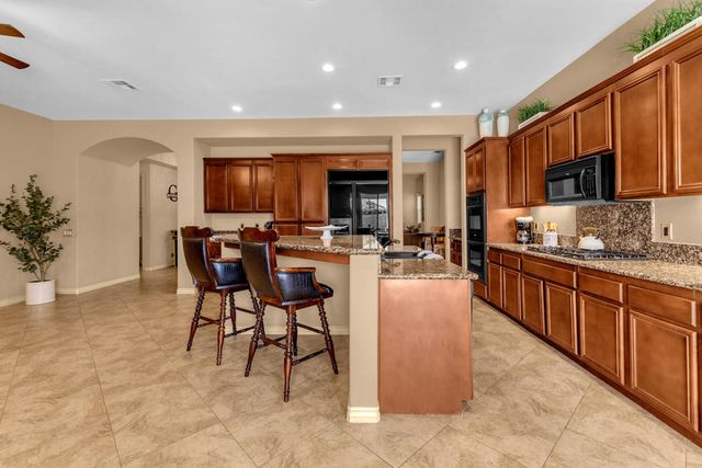 57730 Cantata Drive, La Quinta, CA 92253