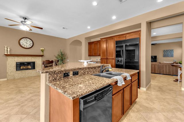 57730 Cantata Drive, La Quinta, CA 92253