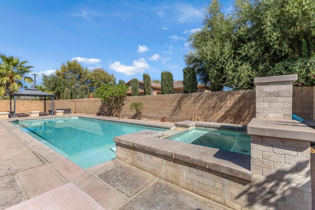 57730 Cantata Drive, La Quinta, CA 92253