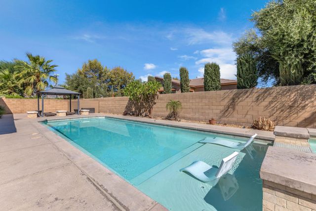 57730 Cantata Drive, La Quinta, CA 92253
