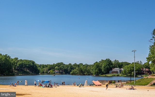 15646 MONTVIEW DR, Dumfries, VA 22025