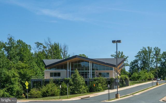 15646 MONTVIEW DR, Dumfries, VA 22025