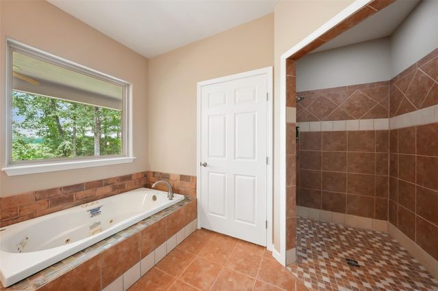14255 Amber Lane, Montgomery, TX 77316