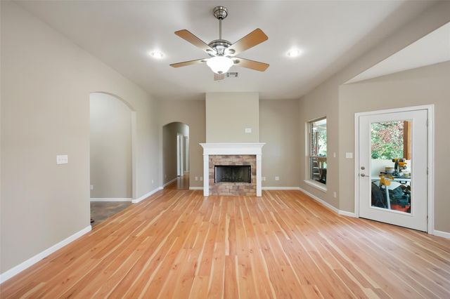 14255 Amber Lane, Montgomery, TX 77316