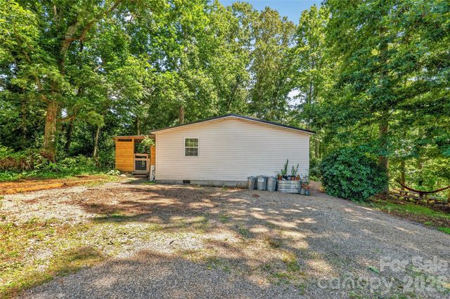 611 Turkey Creek Terrace, Leicester, NC 28748