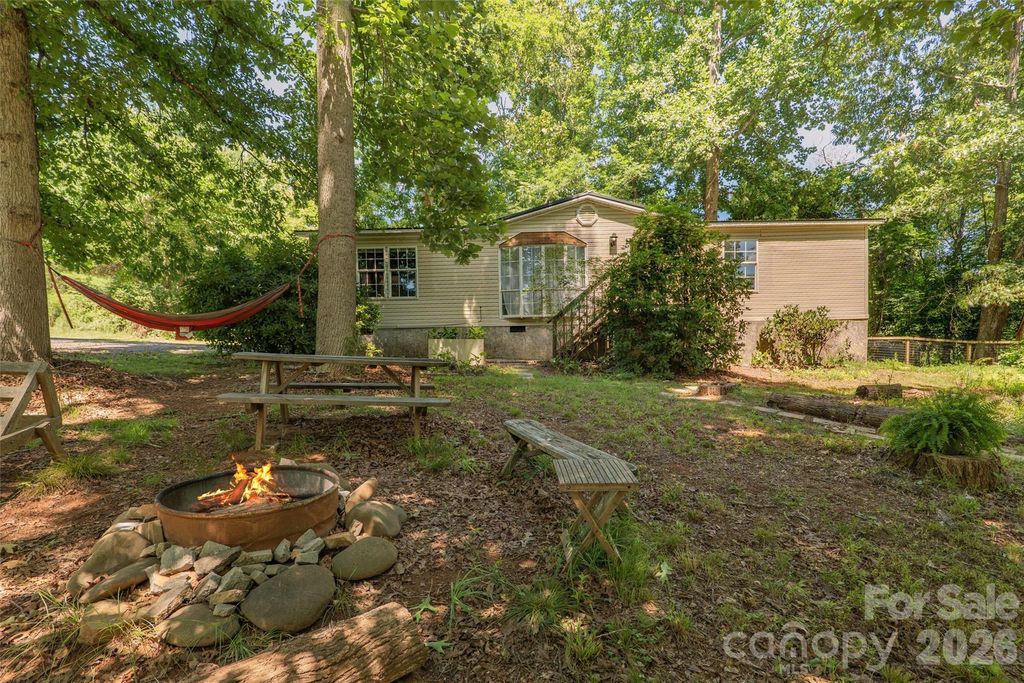 611 Turkey Creek Terrace, Leicester, NC 28748