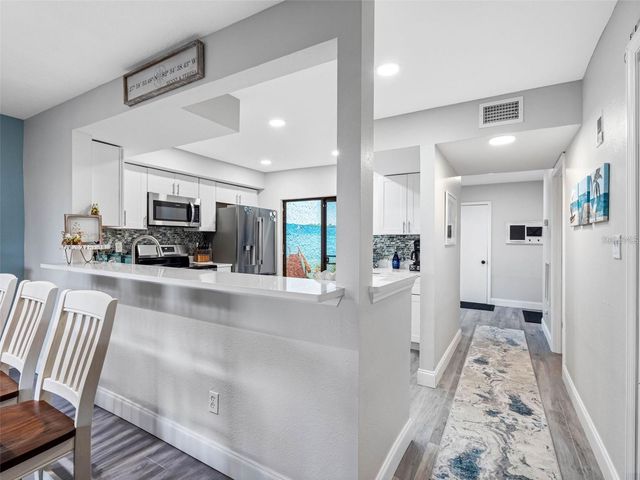 4306 SUNRAY COURT, Tampa, FL 33615