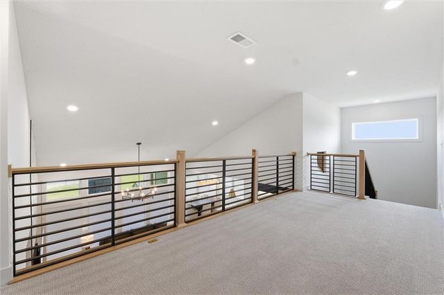 1628 SW Arborway Terrace, Lee's Summit, MO 64082