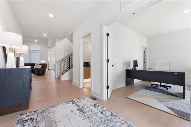 1628 SW Arborway Terrace, Lee's Summit, MO 64082