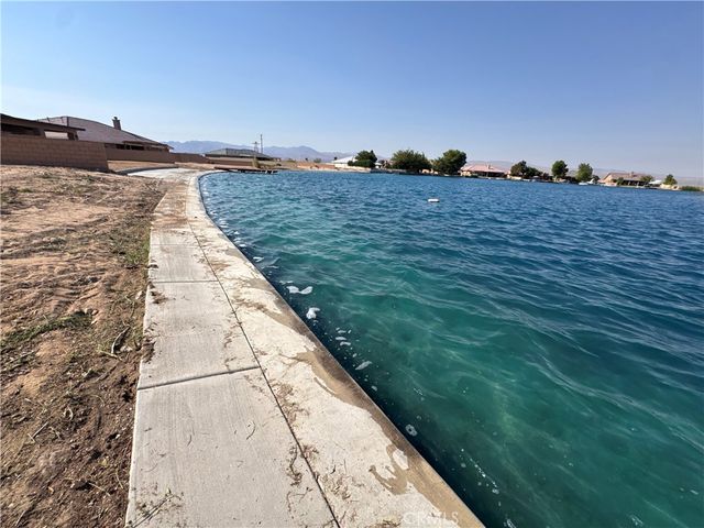 11315 Mountain View Road, Yermo, CA 92398