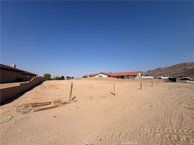 11315 Mountain View Road, Yermo, CA 92398