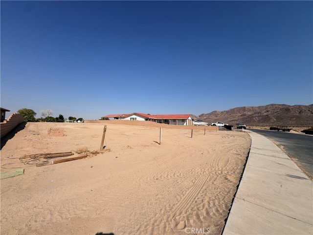 11315 Mountain View Road, Yermo, CA 92398