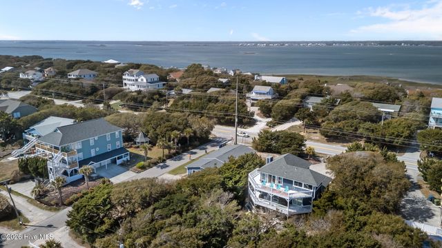 102 Fairfax Road, Emerald Isle, NC 28594